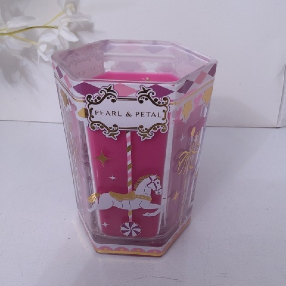 Pearl & Petal Pink Carousel 1-Wick Candle, 12 oz, NWT